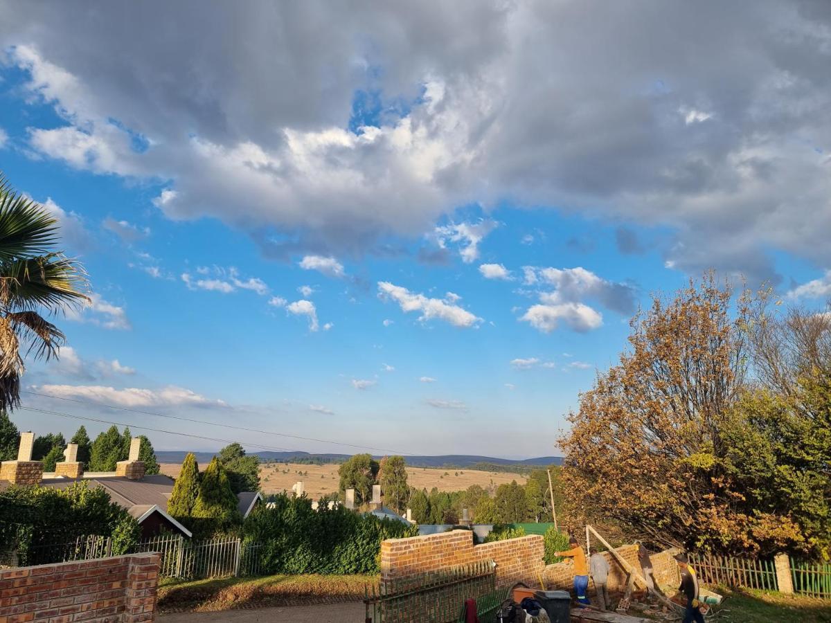 Valley View Dullstroom - Check In At The Highlander Hotel Buitenkant foto